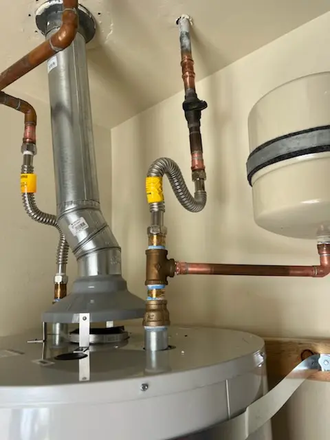 Water heater installation and plumbing repair in Airlie